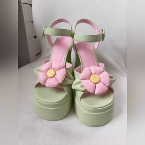 Carefree Muse Platform Sandals